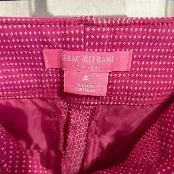 Isaac Mizrahi Pink Polka Dotted Shorts Womens size 4. 5” inseam. - Picture 3 of 6